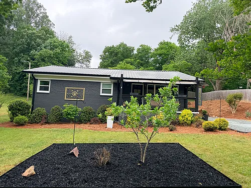 1531 Park Ln Photo 1