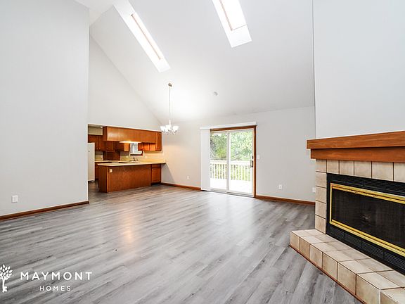5th image of 1435 Fox Grove Ct