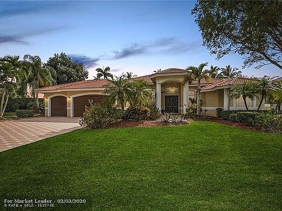 4th image of 11900 NW 11th Ct