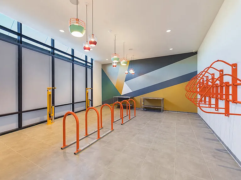 Altitude Apartments — Photo 41