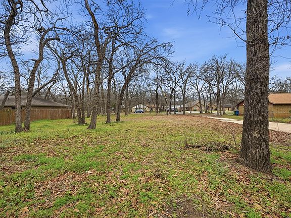 3rd image of 301 Ranch Rd