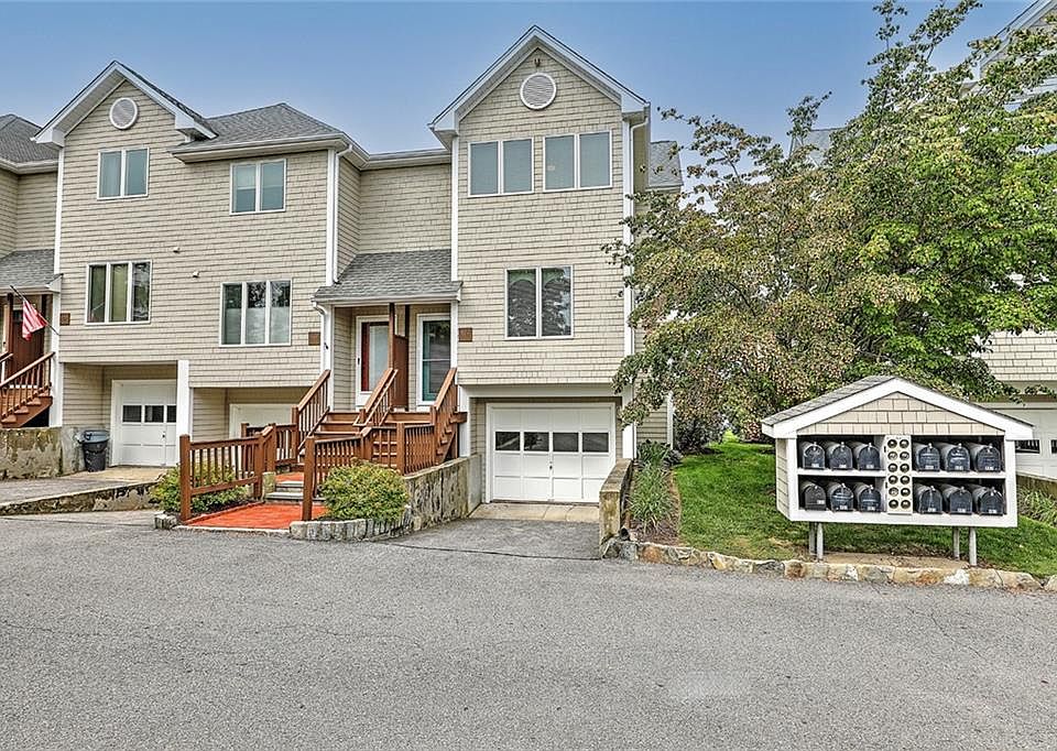 467 N Ln, Bristol, RI 02809 Zillow