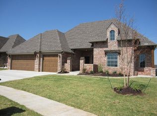 17513 Sparrow Hawk Ln, Edmond, OK 73012