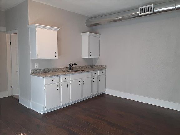 3rd image of 2002 W 7th Ave #3