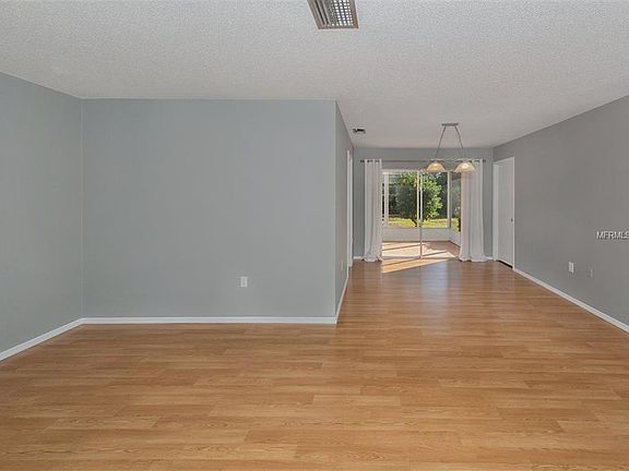 3rd image of 1611 E Cypress Point Dr