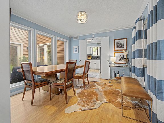 3rd image of 1835 Brierbrook Rd