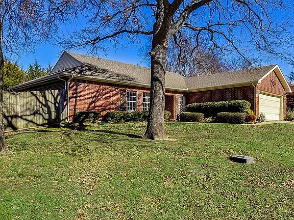 5th image of 1724 Nottingham Dr