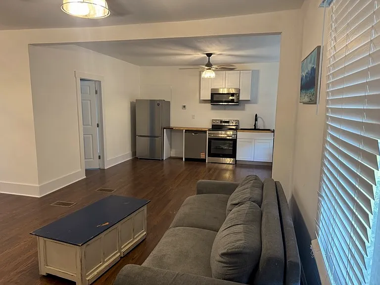 200 Live Oak St #A — Photo 7