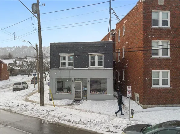 1548 King St E, Hamilton, ON L8K 1S9