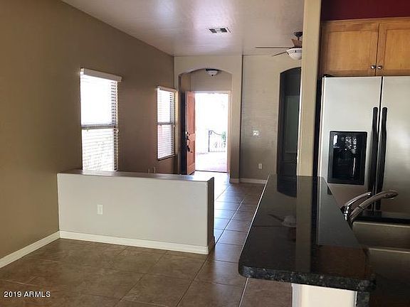 5th image of 2127 N Sweetwater Dr
