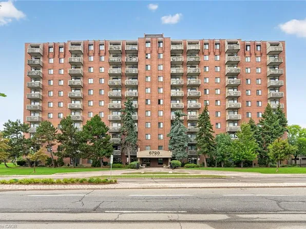 6720 Glen Erin Dr #404, Mississauga, ON L5N 3K8