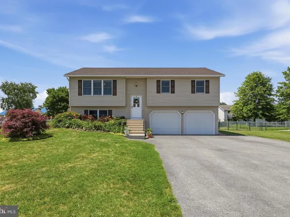 274 Pattison Dr, Shippensburg, PA 17257