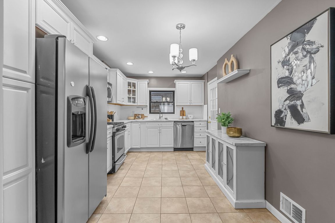 next background image