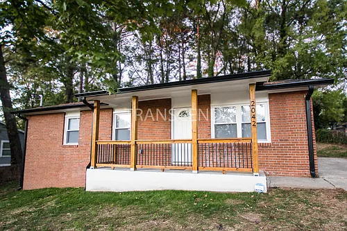 2042 Grange Dr SE Photo 1