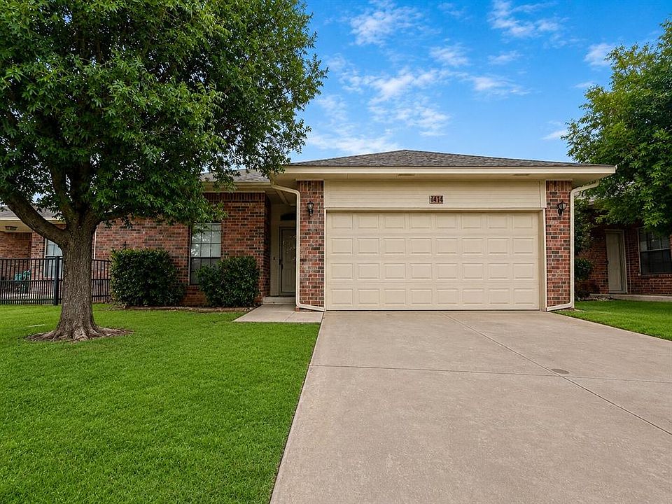 1st image of 4414 NW 32nd Pl