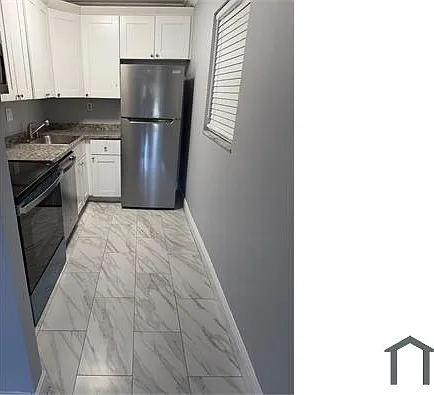 1041 NW 45th St — Photo 15