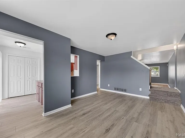 16515 Terrace Village Dr — Photo 26