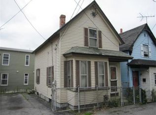 8 L St, Lowell, MA 01850