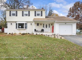 309 Colonial Rd, Edgewater Park, NJ 08010