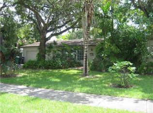 9841 SW 100th Ave, Miami, FL 33176