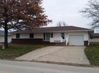 606 5th St, Adair, IA 50002