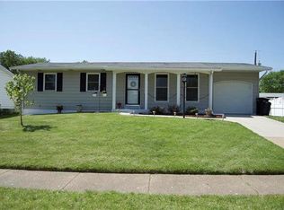 2547 Carousel Ct, Florissant, MO
