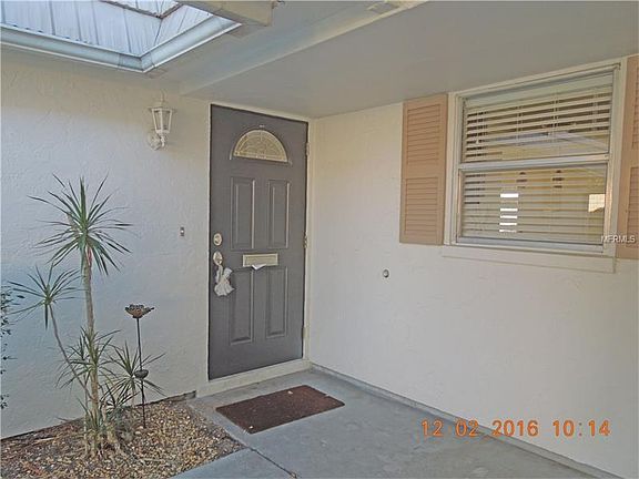 2nd image of 5482 Riverbluff Cir