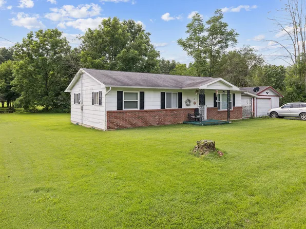 43 Pete Center Rd, Campton, KY 41301
