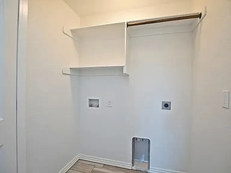 903 Seba Rd — Photo 8