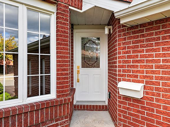 2nd image of 56 Bannock Cres