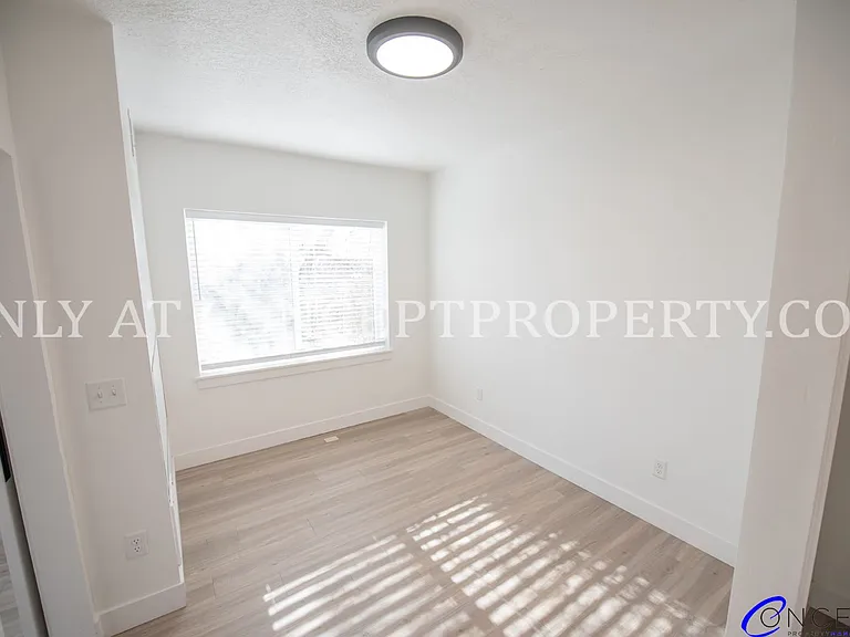 Stratton — Photo 67
