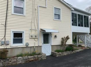 92 Hewitt Rd, Mystic, CT 06355