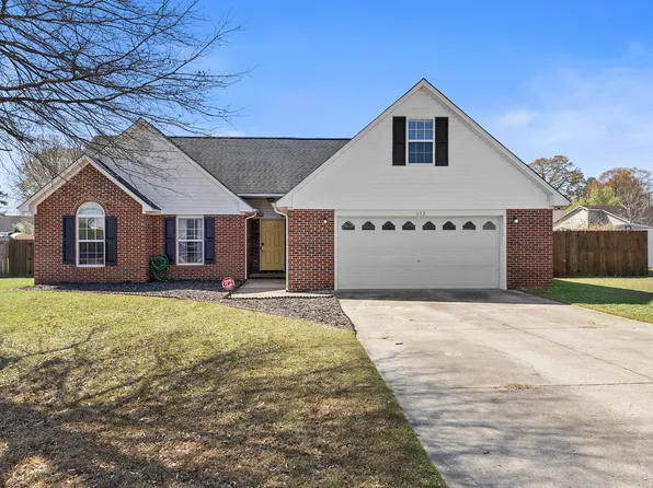 117 Robin Pl, Fayetteville, NC 28306