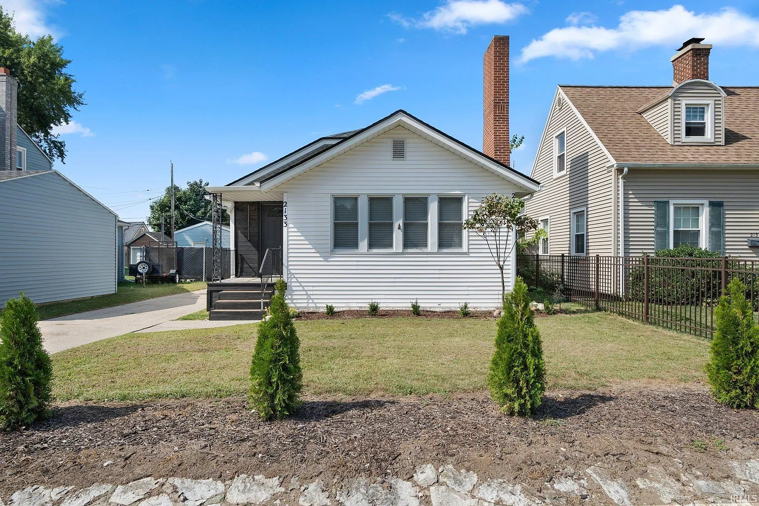2133 Parkview Pl photo 1