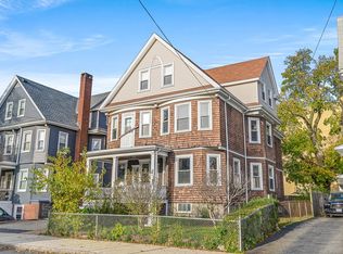 35 Pleasant St, Everett, MA 02149