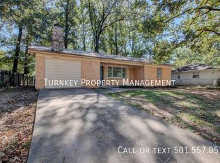35 Southern Oaks Dr, Little Rock, AR 72209