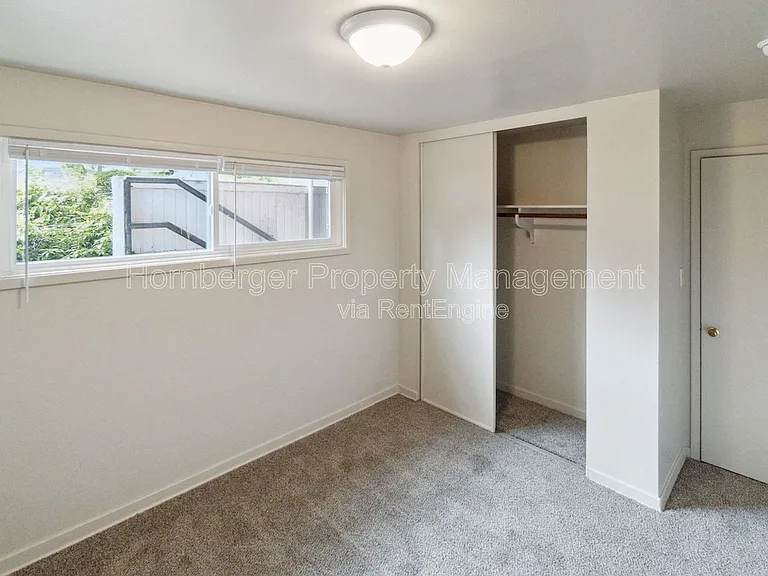 724 W Maxwell Ave — Photo 7