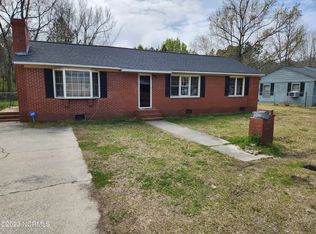 106 Hillcrest Dr, Windsor, NC 27983