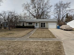 1360 Beau Ridge Dr, Aurora, IL 60506