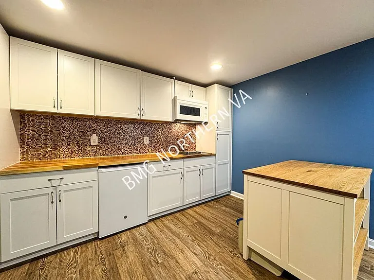 4800 Occoquan Overlook — Photo 44