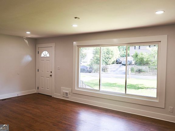 5th image of 3608 Glen Mora Dr