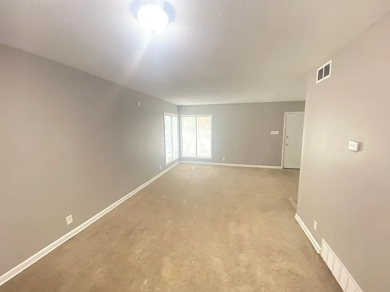 3367 Clarke Rd — Photo 8