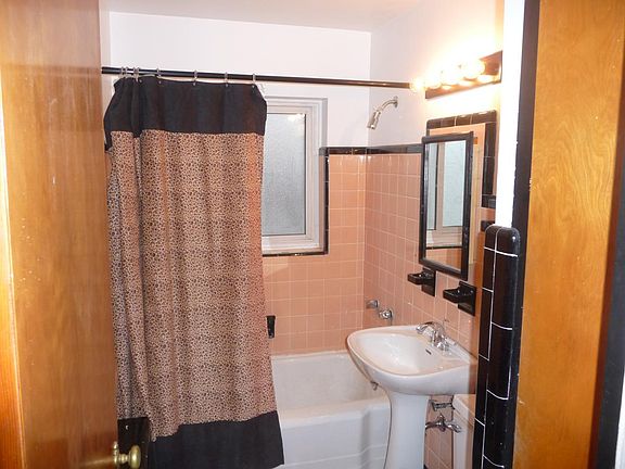 5th image of 1108 N Harlem Ave APT 2