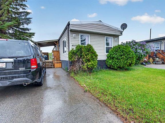 3rd image of 411 Kannell Dr NE