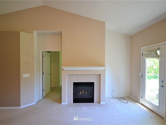 5th image of 1408 60th St SE APT B