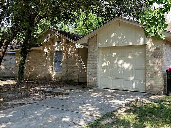 2nd image of 12634 Day Hollow Ln
