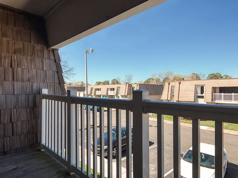 Bayville Apartments — Photo 52