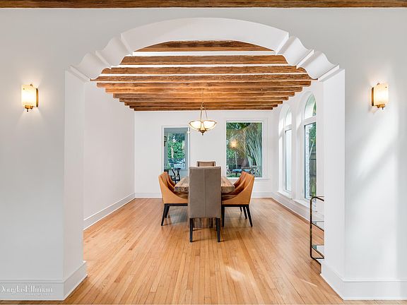 4th image of 4245 Sheridan Ave