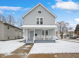 1125 Liberty St, Aurora, IL 60505