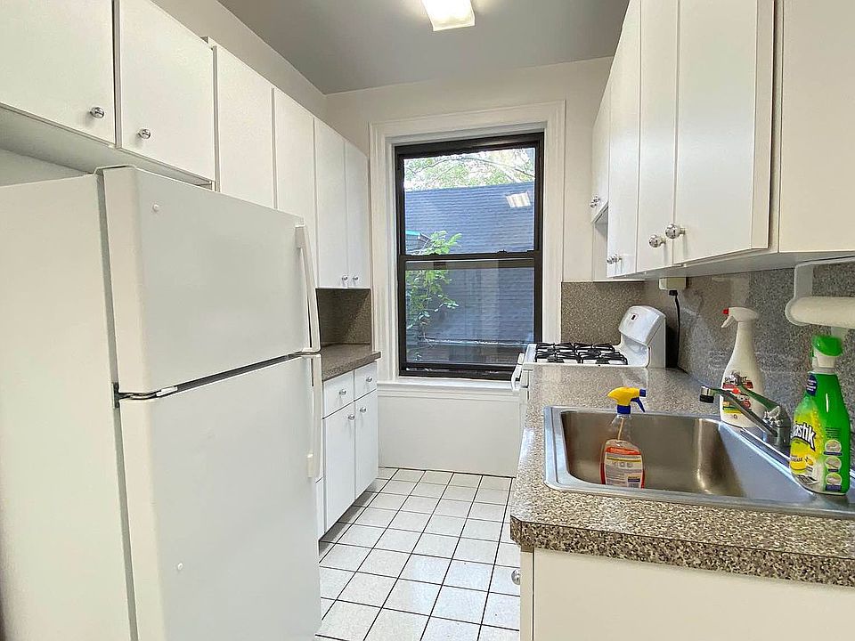 1st image of 4330 46th St APT 2